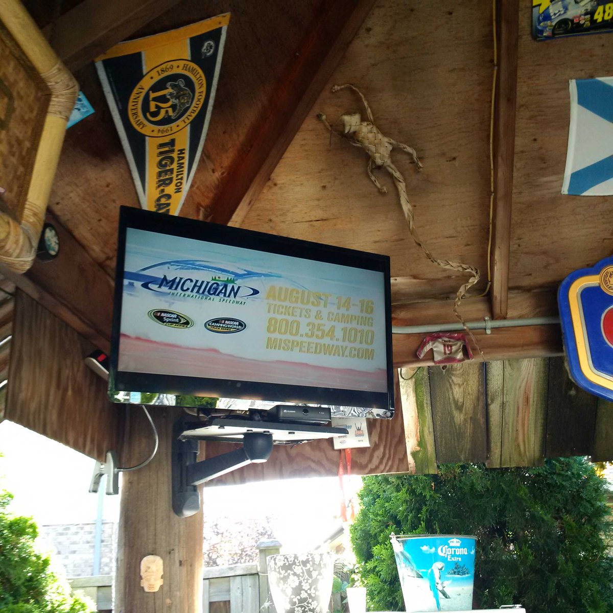 BrianTikiBar's tweet photo. Okkk... getting that tingly feeling right now
#CanadasHomeTrack
@MISpeedway @MISroger @slukaskiewicz @jovifan222 http://t.co/2CCYmlmCZT