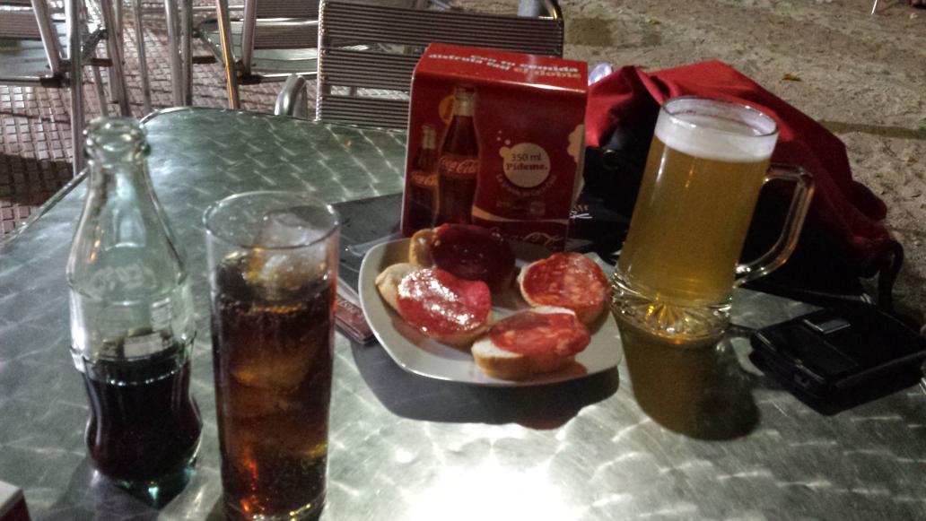 yleniagarcia94's tweet photo. Y asi pasamos la noche @mago_fran y yo http://t.co/ZoMnerwS81