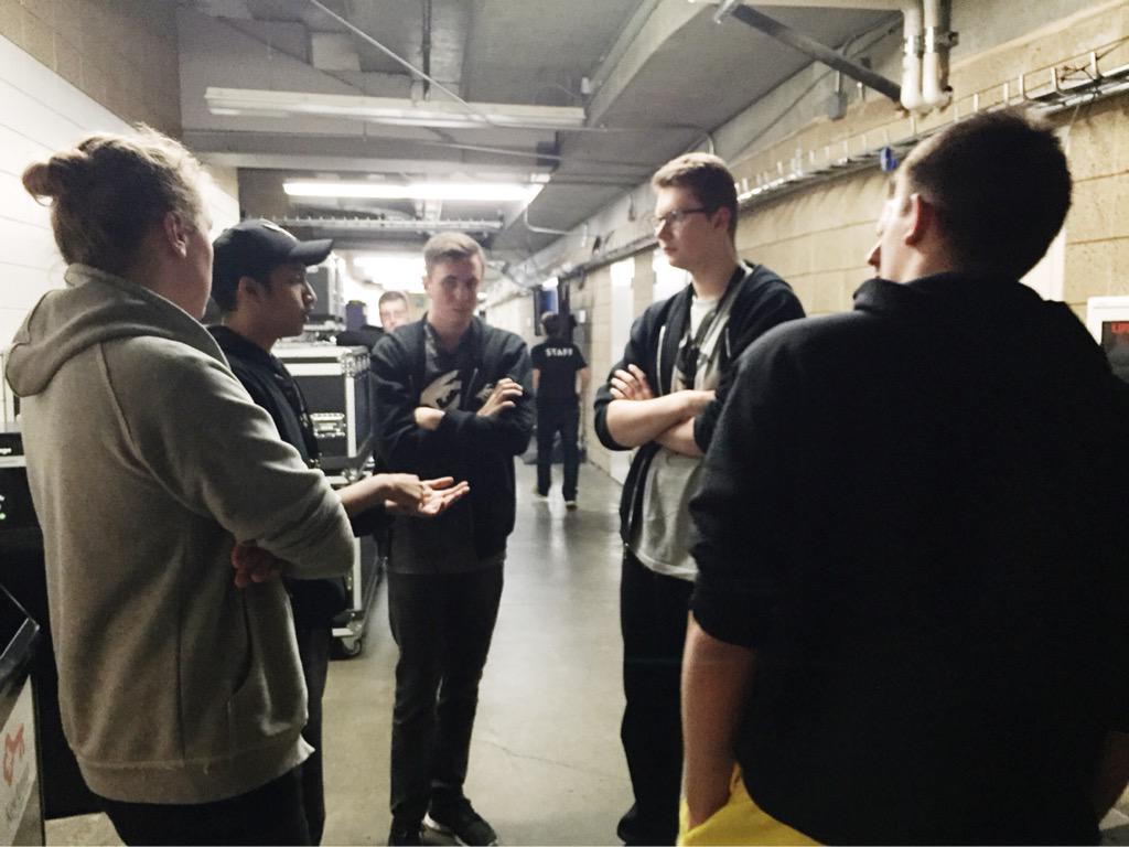 CLwhtRXUcAEHN5O.jpg:large