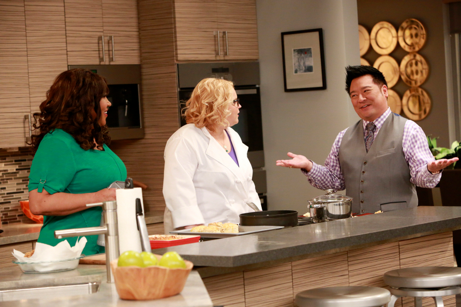 YoungandHungry's tweet photo. Has Gabi been replaced?! Find out when #YoungandHungry returns on August 19 at 8:30/7:30c! http://t.co/IWjlxd6ZEE