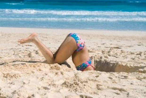 PowderPouch's tweet image. She'll need a #PowderPouch! Send us a picture showing you need a @PowderPouch - top 10 pix will receive one for free!