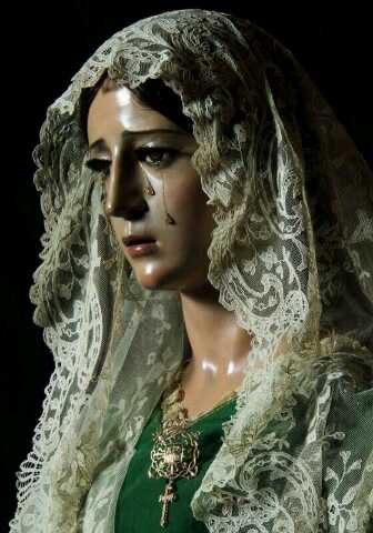 ¡Reina y Señora de Málaga! <a href="/pasoyesperanza/">Esperanza de Málaga</a>