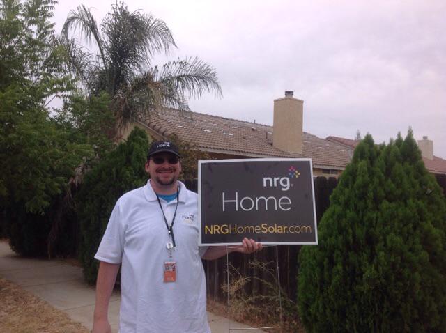 AMaitland1's tweet photo. #NRGSolarSelfie @NRGHomeSolar first day install at the @AMaitland1 residence. #WinningCalifornia http://t.co/LiVdkX2CUs