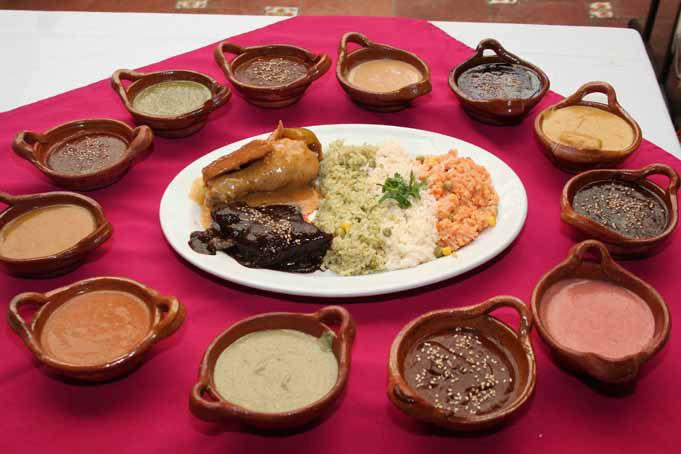 7ElevenMexico's tweet image. El término “mole” originalmente hacía referencia a cualquier salsa. #DatoCurioso