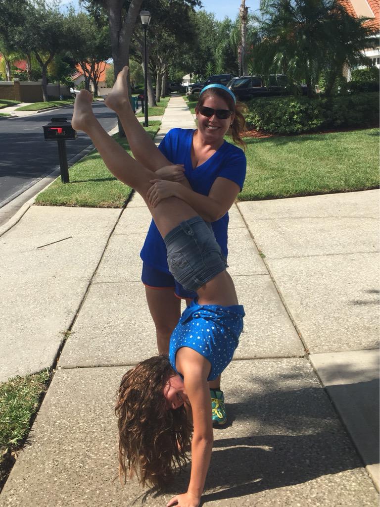 FayeSLPATP's tweet image. Ran 3.4 HOT miles today in the #earthathon #running relay for #uponeaglewings . #bluesfest #CatchingHandstands 😅