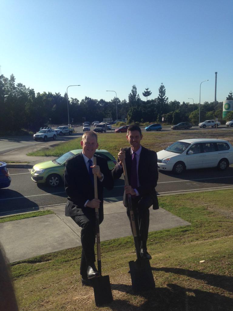 @BertVanManen <a href="/MarkBaileyMP/">Mark Bailey MP</a> announce $74million work ending congestion at Coomera starts Sunday. <a href="/GCBulletin/">Gold Coast Bulletin</a>