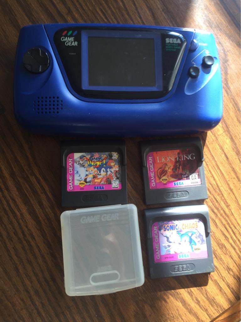 sunshinelemonde's tweet image. look what I found in the basement! #sega #sonic #classicgaming #oldskool