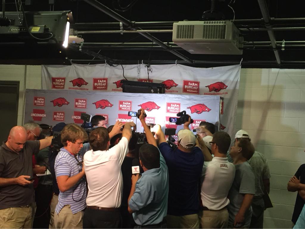 KTHogs's tweet photo. Think there is some interest in @RazorbackFB? QB Brandon Allen is in there somewhere I promise. #firstdaypractice http://t.co/17gQxVCfF1