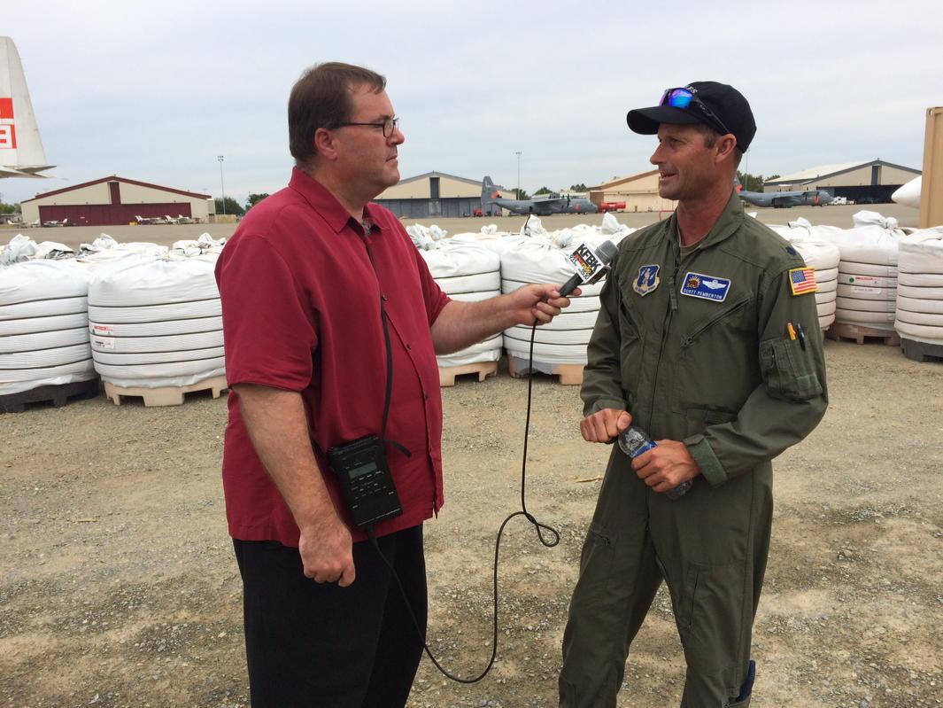 146AirliftWing's tweet photo. @kfbk radio interviews #Maffs pilot LtCol Pemberton re: #wildfire duty with @CAL_FIRE #KeepingCASafe @theCaGuard http://t.co/rZp45qaN99