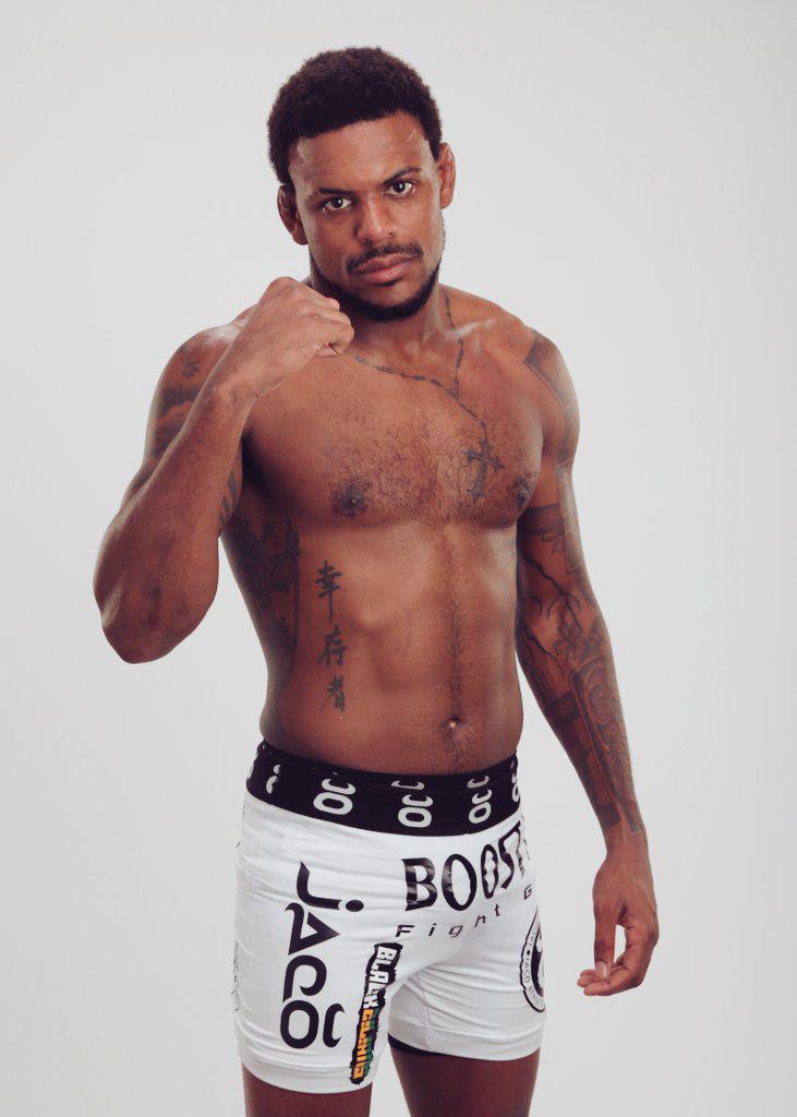 spanaird1111's tweet photo. @FollowTheMenace post win #ufcfox3 in #ufcnewark @ufc #ufc #ufcphoto #ufn73 #ufcnashville #ufcink http://t.co/kBEtv5usBC