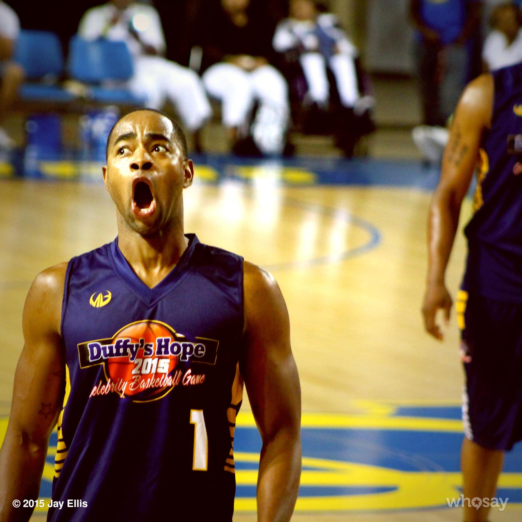 Jay Ellis on Twitter: "Somebody just got dunked on something vicious. It  was like the basketball version of #BacktoBack #DHICBG  http://t.co/iuYDDj6b2L" / Twitter