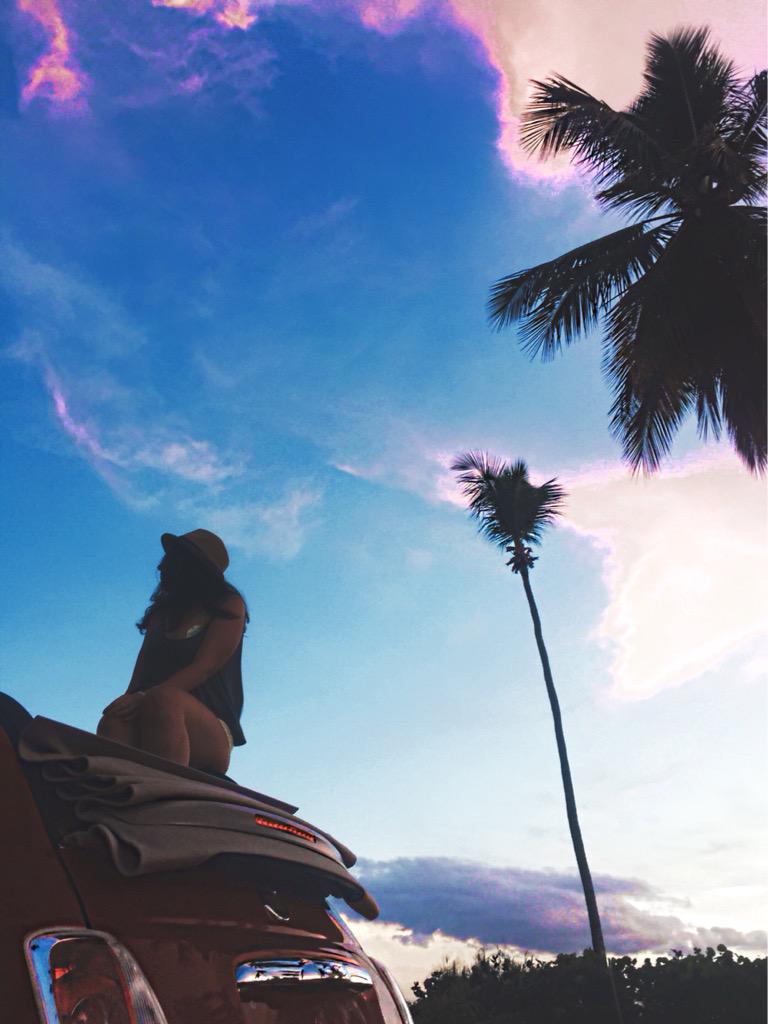 mahimimosa's tweet photo. Chasing the sunset on a hot summer day #sunset #mahimimosa #paradise http://t.co/Rmjh3QV1TS