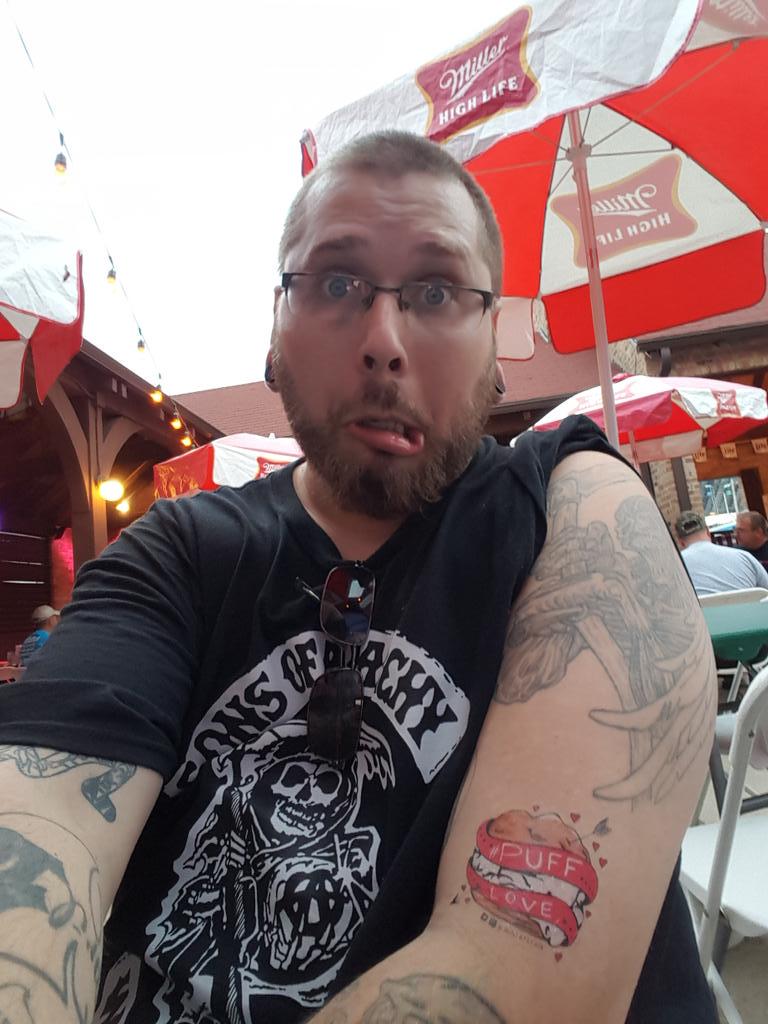 juggalo_ryda83's tweet photo. @wistatefair #PuffLove http://t.co/tlT7GlbFXN