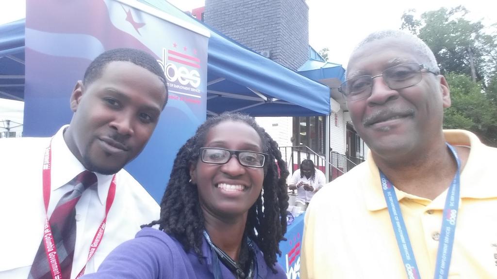 LaRubyMay's tweet photo. Thank you @DOES_DC for bringing your services to the residents of Ward 8 #PoppingInTheWard @WARD8RISING http://t.co/HVuVwl2MSP