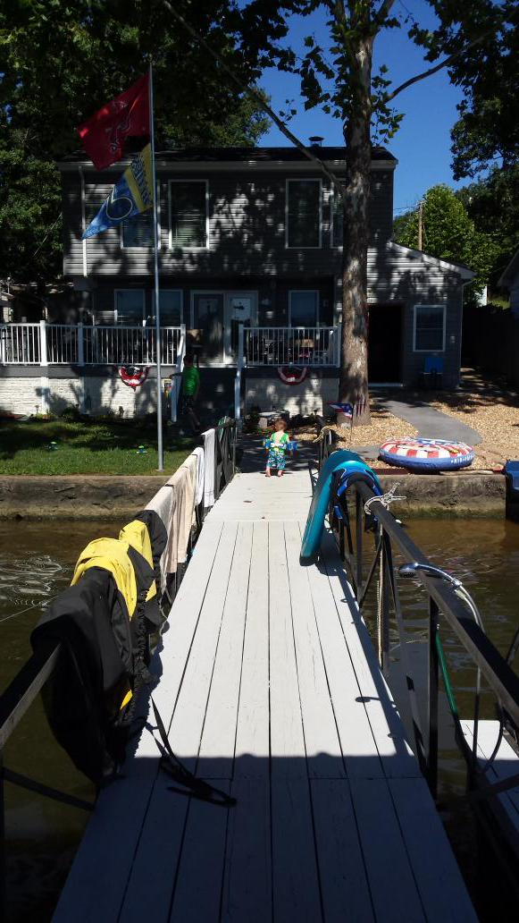 ChelsiFedke's tweet photo. My fav pic. Braxten walking off the dock to the house http://t.co/rHqCnmWOB8