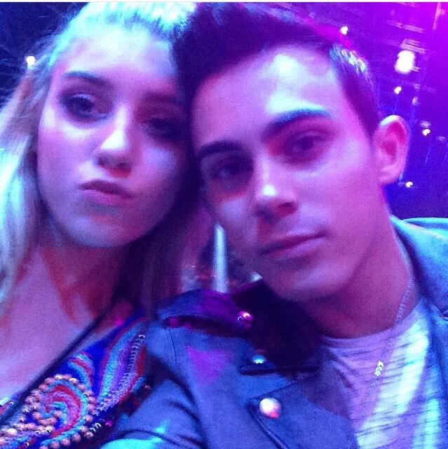 SecretWitch's tweet photo. Hacked by Proxy ~Diego😘 http://t.co/T8f7IbhYLA