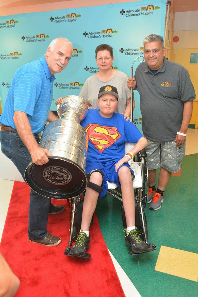PaulRoumel's tweet image. Joel Quenneville spent his day with the Stanley Cup yesterday at @AdvocateKids. #CupTracker #Blackhawks #HawksTalk
