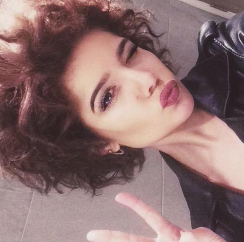 W On Twitter Halsey S Natural Hair Appreciation Post