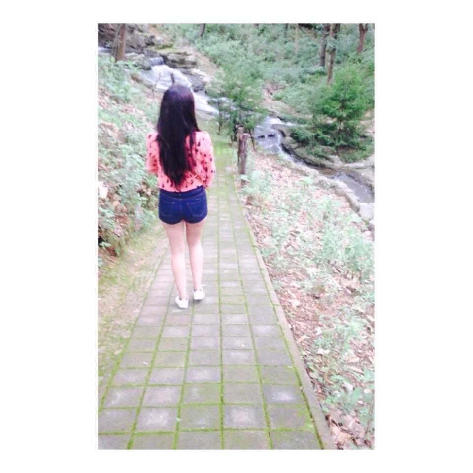 AlexaVelasco94's tweet photo. Inhale the future,exhale de past.🍃🌾 http://t.co/bRd83yM4ro