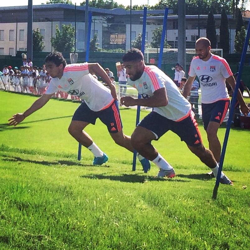 push chart tweet media