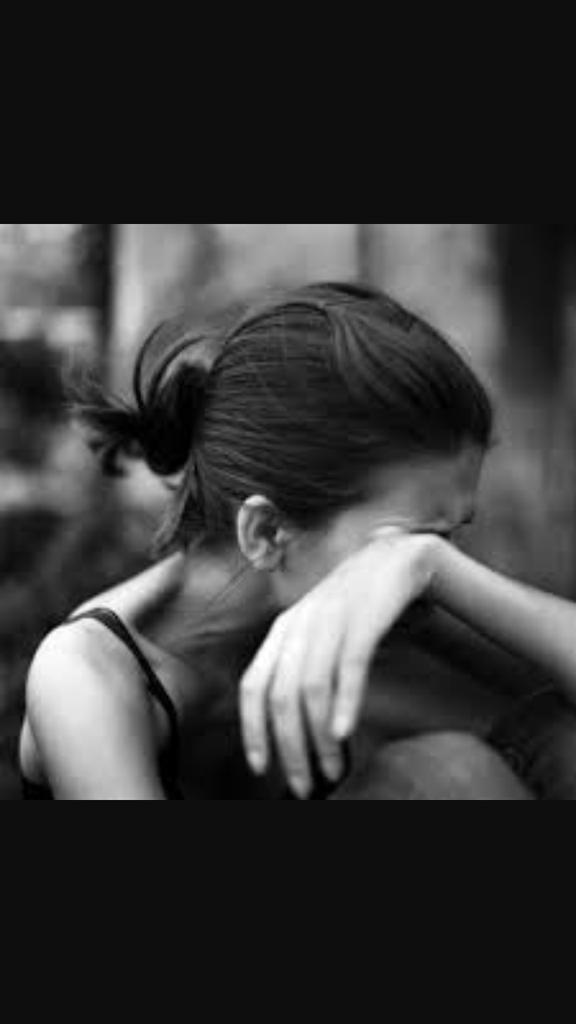 ﻓﻲ ﻣﺪﻳﻨﺘﻲ ﺍﻟﺒﺎﺋﺴــﺔ ﺟﺪاً 
ﻛﻞ شـيئ ﻟﻪ ﺛـﻤﻦ ﺍﻻ ﺍﻟﺒﻜـﺎﺀ ﻣﺠﺎنـاً ﻭﻻ يبـاع
الجمله الاخيره ماذكرتكم بشيئ ؟