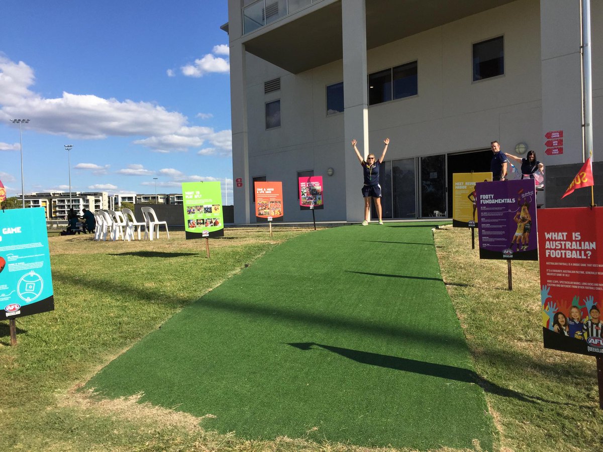 AFLQ's tweet photo. Come check out the Green Carpet and Cinema Fiesta at our #WorldFiesta! http://t.co/6ZZEZMl0Ap