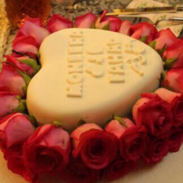SD_sweets's tweet photo. صورة جميلة  من  زبونتنا  #جدا_لذيذ #حوطة_سدير  #المجمعة  #حلويات http://t.co/uPF8xcMXYT