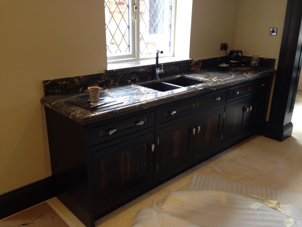 RubyGranite's tweet photo. Fusion black worktops with chatsworth edge all finished love this kitchen #granite #Cheshire #Rubygranite #kitchen http://t.co/5vqUfbgFtS