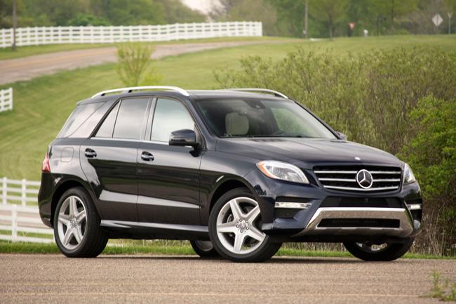 car_4_play's tweet photo. Высокотехнологичный люксовый кроссовер #Mercedes-Benz #ML400 2015 http://t.co/njXo7kKImu Цена: от 3 650 000 руб http://t.co/wsN3FtVdg0