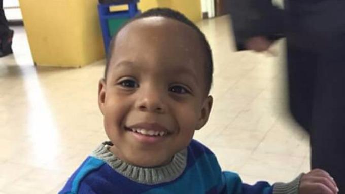 itvnews's tweet image. Boy, 11, charged with manslaughter in shooting of 3-year-old itv.com/news/2015-08-0…