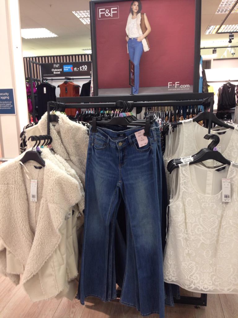 FF2326's tweet photo. Flares and super soft gilets for Autumn/Winter #70s #aw15 #fashion http://t.co/Yi4q8ZcW5o
