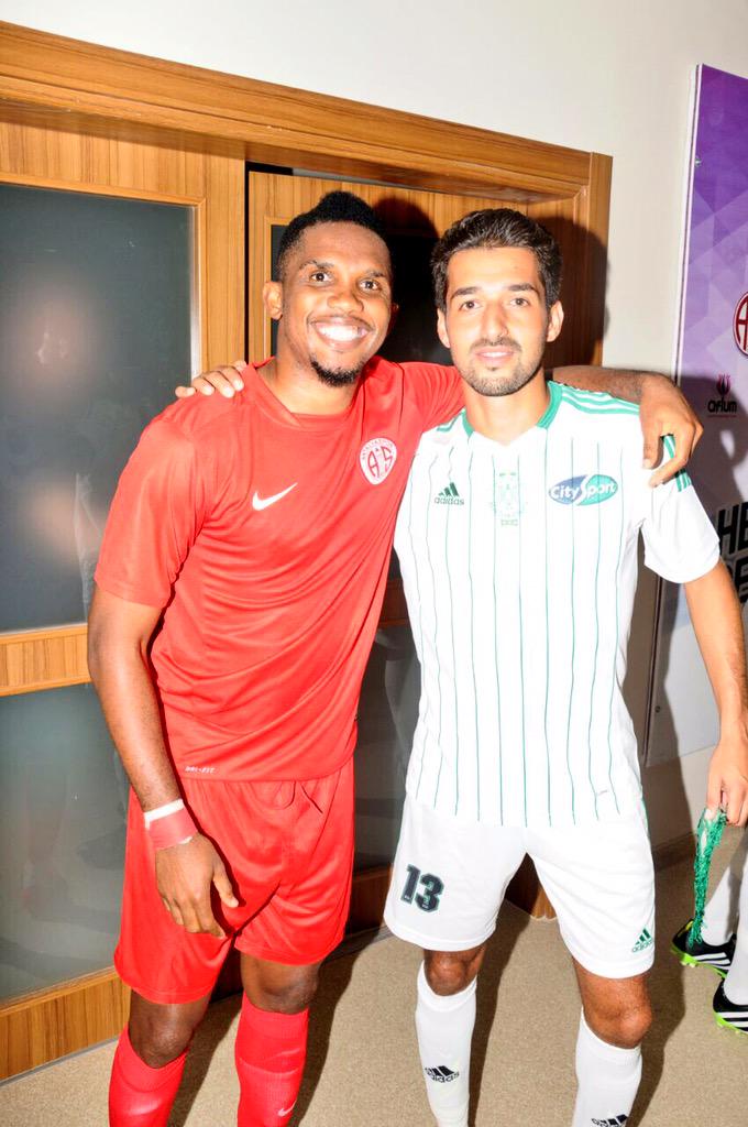 honour to play against this legend ✌🏼️#eto'o #antalyaspor #raja #casablanca