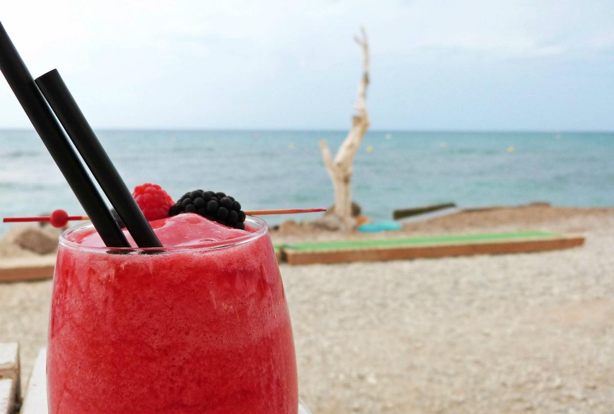 Grup Cano (@grupcano) on Twitter photo ¿Un cóctel a pie de playa? Vamos <a href="/holaclubsitges/">HOLA Club Sitges</a> un lugar increíble con cócteles increíbles grupcano.com/cocktail-sitges ¿Un cóctel a pie de playa? Vamos <a href="/holaclubsitges/">HOLA Club Sitges</a> un lugar increíble con cócteles increíbles grupcano.com/cocktail-sitges