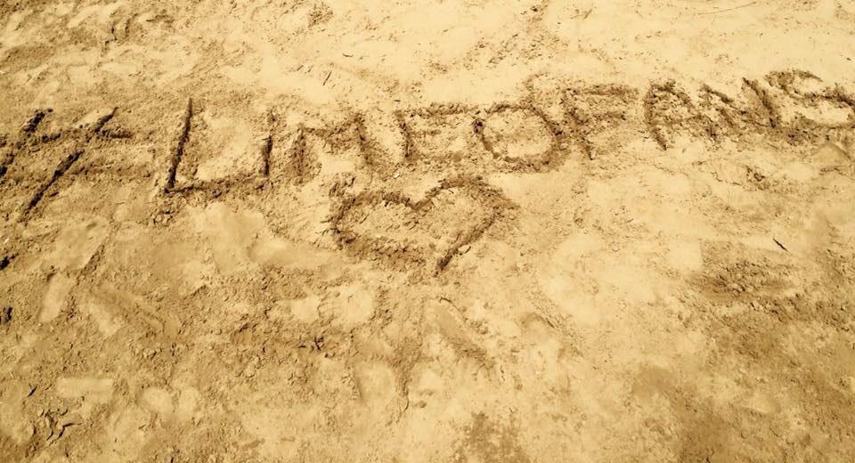 LimeoOfficiel's tweet photo. Même en vacances on  pensez à vous   #LimeoFans ❤️@limeofansoff http://t.co/8WGOMsYDWY