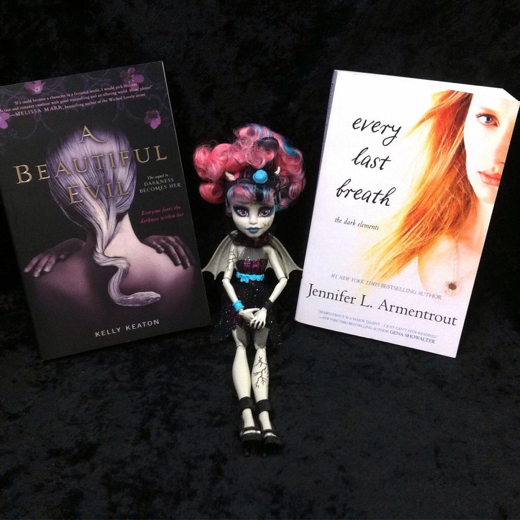 asetherealwoods's tweet photo. Book mail so excited! 
#everylastbreath #abeautifulevil #bibliophile #booklove #bookmail http://t.co/tCwPoO8WGa