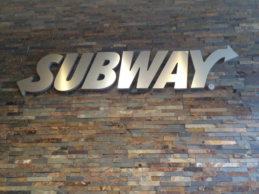 CamyCraig5's tweet image. The multra den