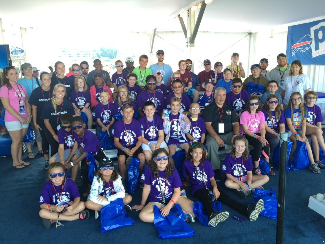 CampGoodDays's tweet photo. The campers are excited to take in @buffalobills practice. #CGDSummer http://t.co/O3OI2aNKxd