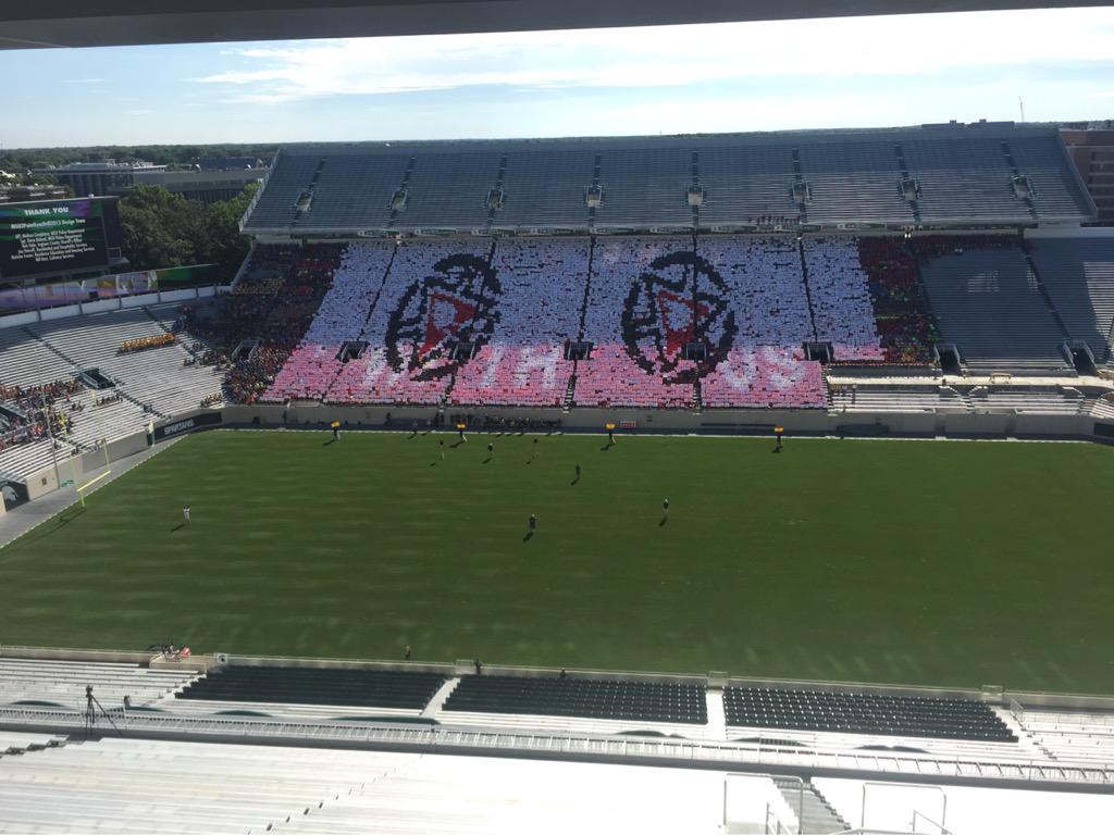 f_million's tweet image. Most organized crowd sign I've ever seen @oanoac @boyscouts at #SpartanStadium