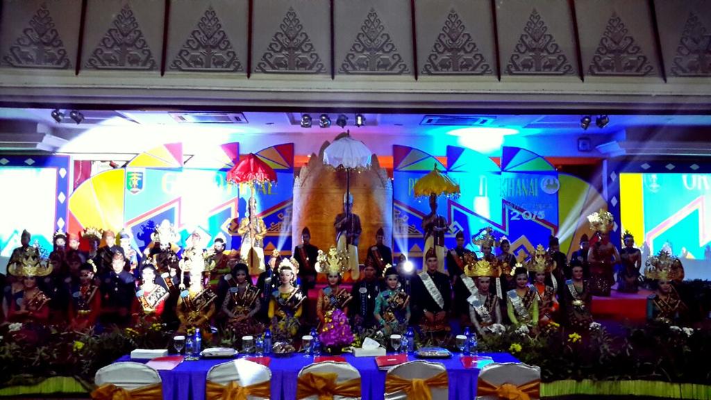 Breaking News: Malam Final Muli Mekhanai Lampung 2015 - bit.ly/1JQTgwv
