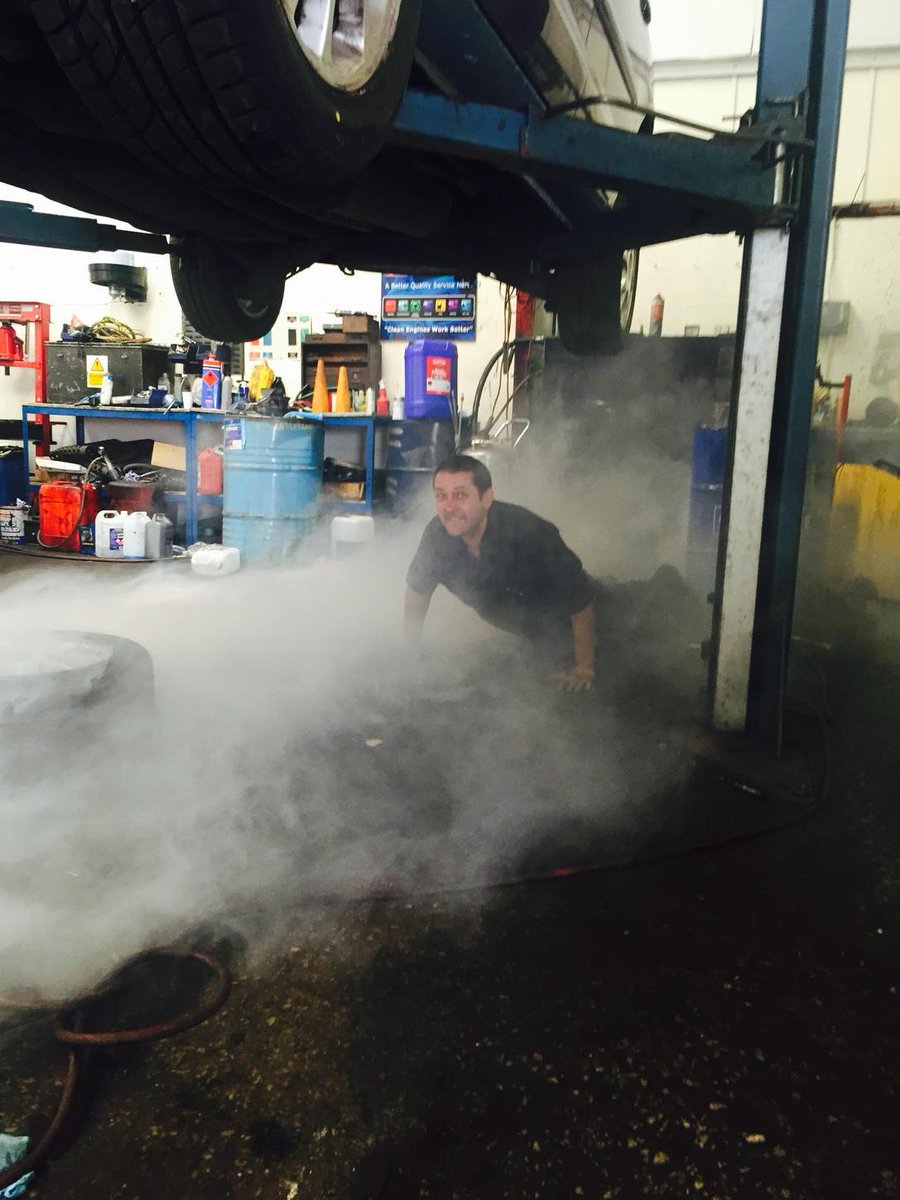 Tom you need to pack that smoking in..