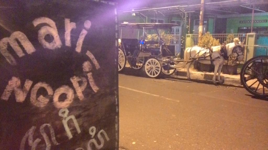 Ngopi dulu sebelum balik bandung ☕,at <a href="/Mari_ngopi/">Warkop Mari_ngopi</a> jln.ngadisuryan 12 , Yogya #KopiTrip #Recomended