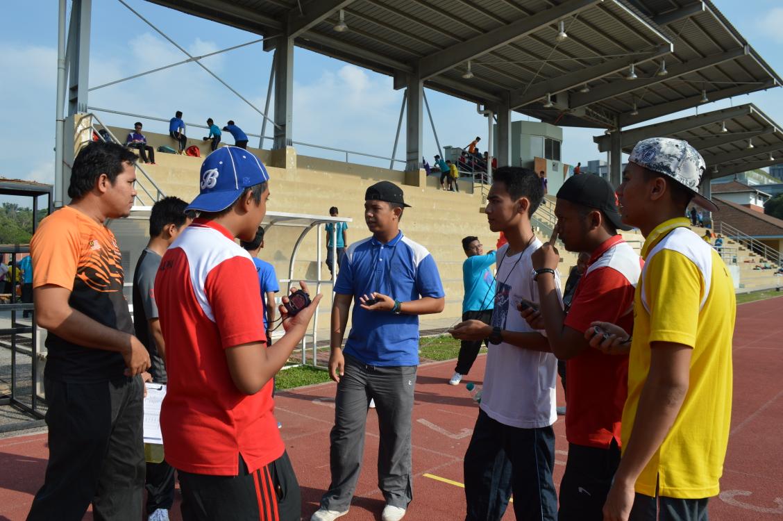 SubestFc's tweet photo. Alhamdulillah telah selesai sudah saringan bagi acara 100m dan 200m pagi tadi. http://t.co/4ZGbTWdeWQ