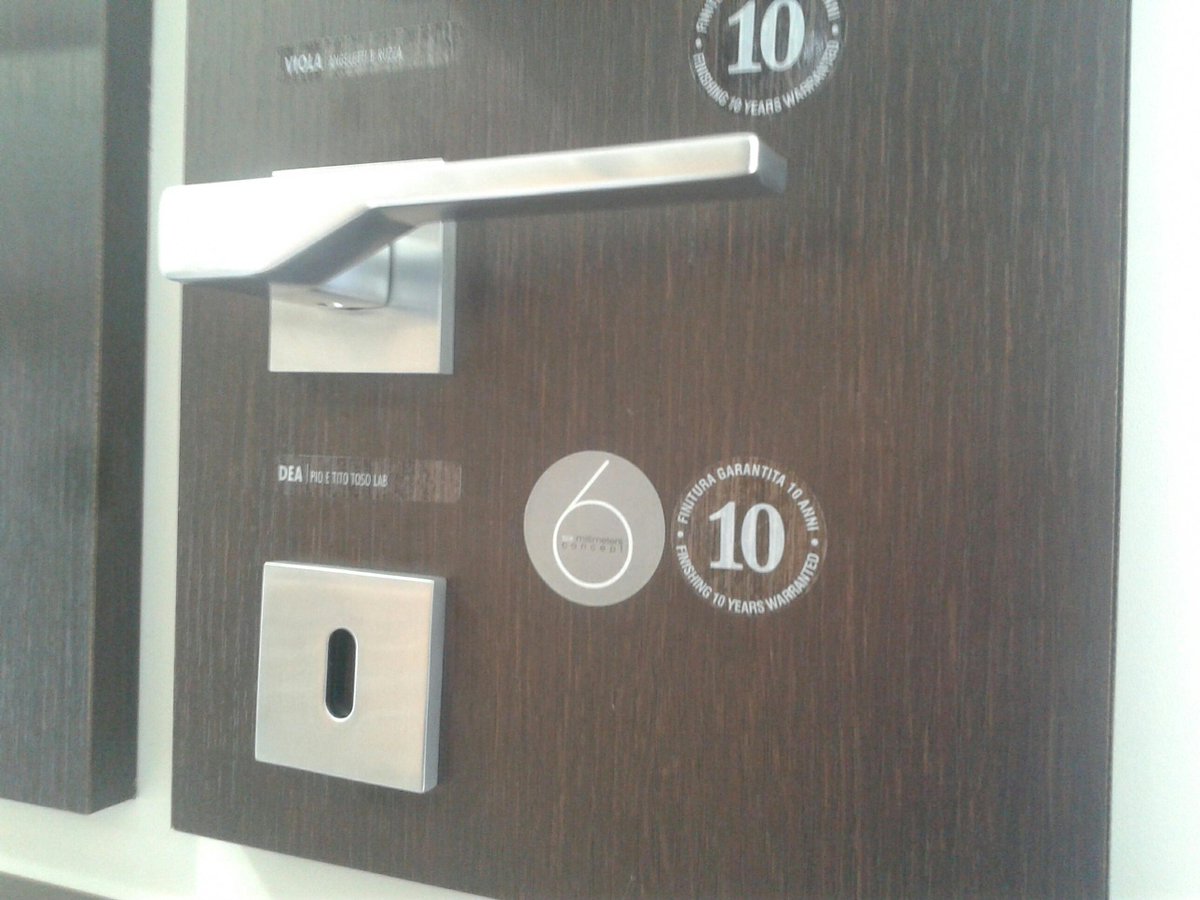 DecorHandles's tweet image. New range of exclusive Italian handles with 10 year warranty on all finishes. For more go to decorhandles.co.za