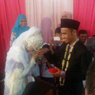 IslahSMG's tweet photo. Kabar gembira!barakallah buat Faiz Nur Hadi (HK 16) dan Annisa Nur Jannah (HK 16) @ISLAH_Sudan @IslahPusat http://t.co/I8Rx23zBtz