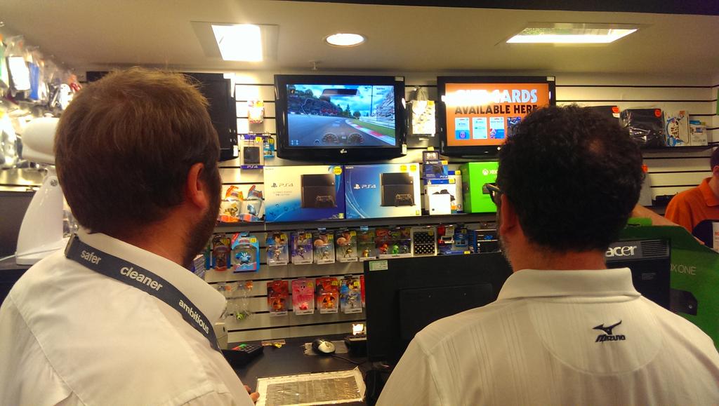 wertolocal's tweet photo. Thanks Liam @GraingerGames in the @intuVictoriaCen #Nottingham for letting us test out our new #drunkbuster goggles! http://t.co/tDqoKyhy7h