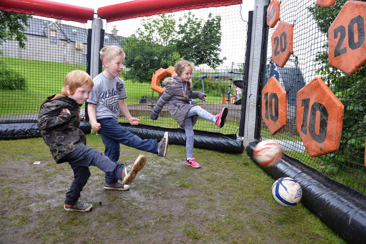 nlcpeople's tweet photo. Having fun at National Play day in Summerlee #SummerEncounters http://t.co/2u7GwT30m1 http://t.co/lbZmwypEL1 http://t.co/7yFTIWDsCs