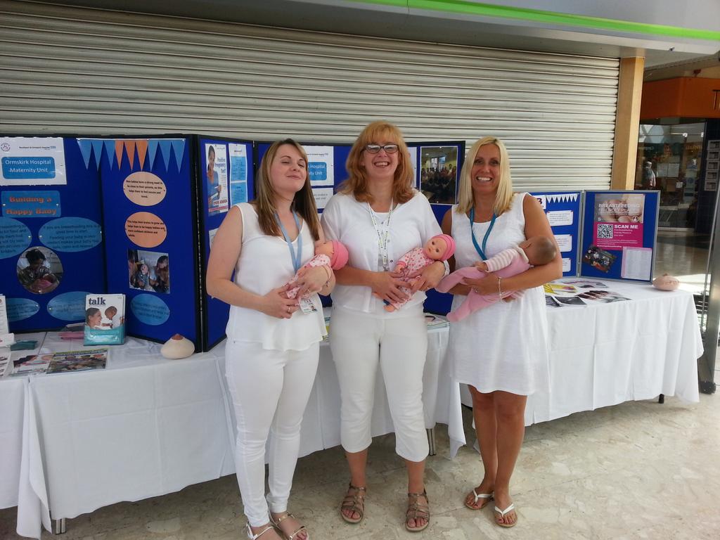 VikLivs's tweet photo. @F_A_B_Support Building a Happy Baby Event The Concourse Skelmersdale today #WBW2015 #believinginbreastfeeding http://t.co/FJREyS22vB
