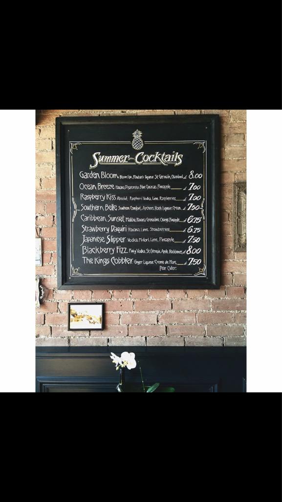 thelimehouse59's tweet photo. Cocktails... Some of the best times... you'll never remember 🍸 http://t.co/CLD3KEumWL