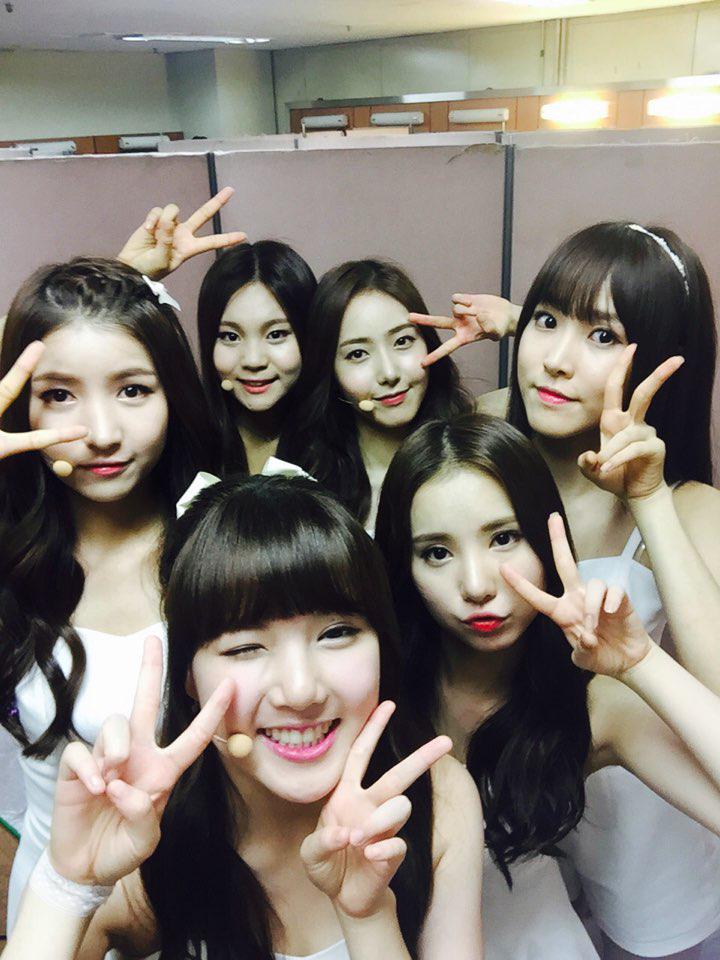 #여자친구 #GFRIEND 오늘 응원하러 와주신 분들 모두 감사드려요! 우리 팬분들 비 조심히 무사히 귀가하세요♡ #우산챙기기 #태풍조심 #오늘부터우리는 #MeGustasTu