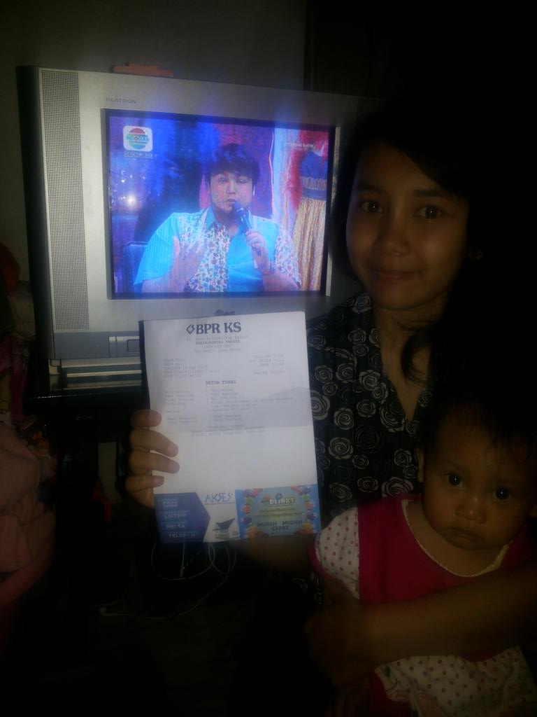 EggaUchuld's tweet photo. @DT3rongShowID mhon bntuany blm byr ccilan mtor 3 bln lg 1,8 ,ud kluar krjanya, blm dpt krjaan lg #terongdibayarlunas http://t.co/93eZzmfNKd